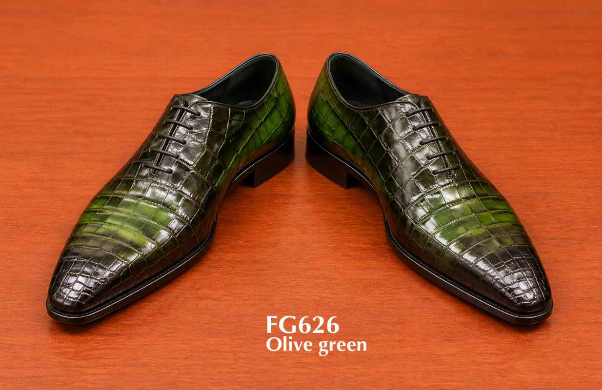 Green alligator skin oxford shoes