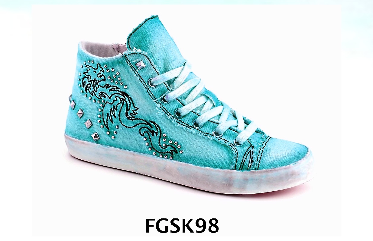 Customized floral embroidery sneakers